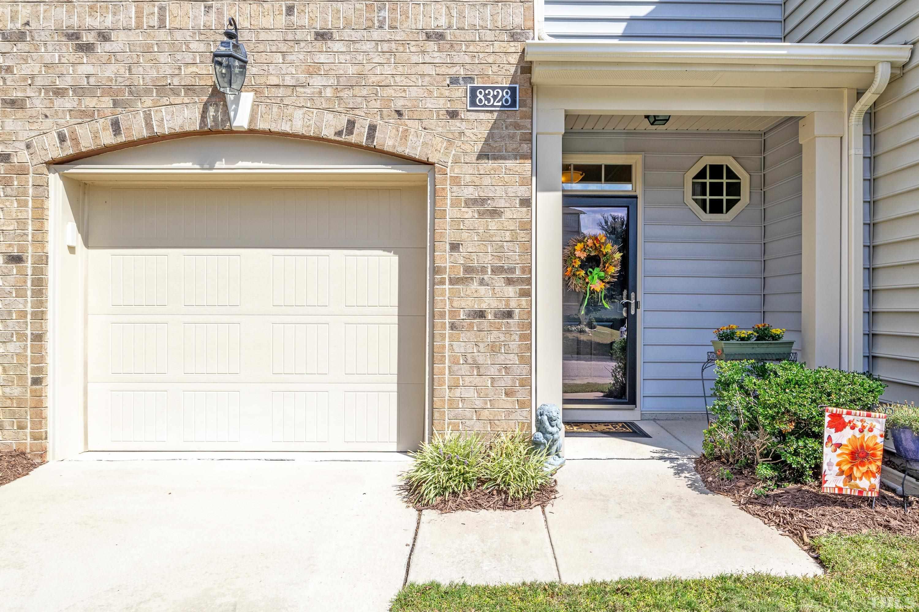 8328 Niayah Way Raleigh, NC 27612 - Photo 3 of 32 Gallery Image 3