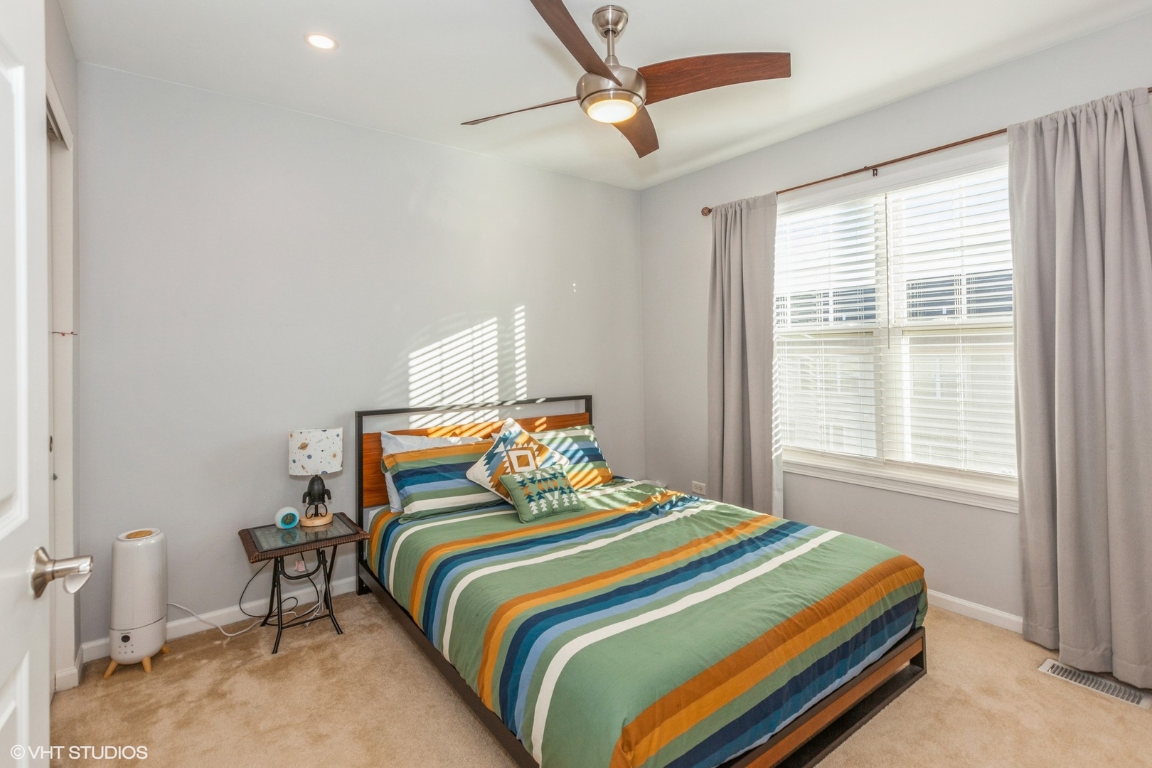 375 North Commerce Street Aurora, IL 60504 - Photo 12 of 13