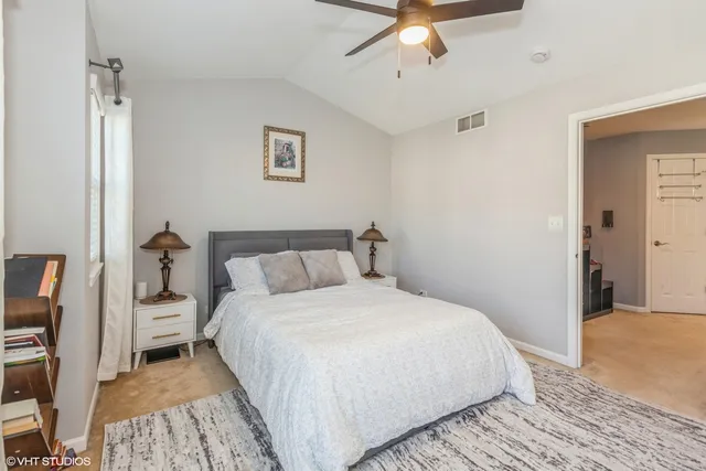 $425,000 | 375 North Commerce Street, Aurora, IL 60504