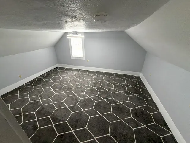 $2,500 | 935 Rumney Rte 25, Unit 2, Rumney, NH 03266