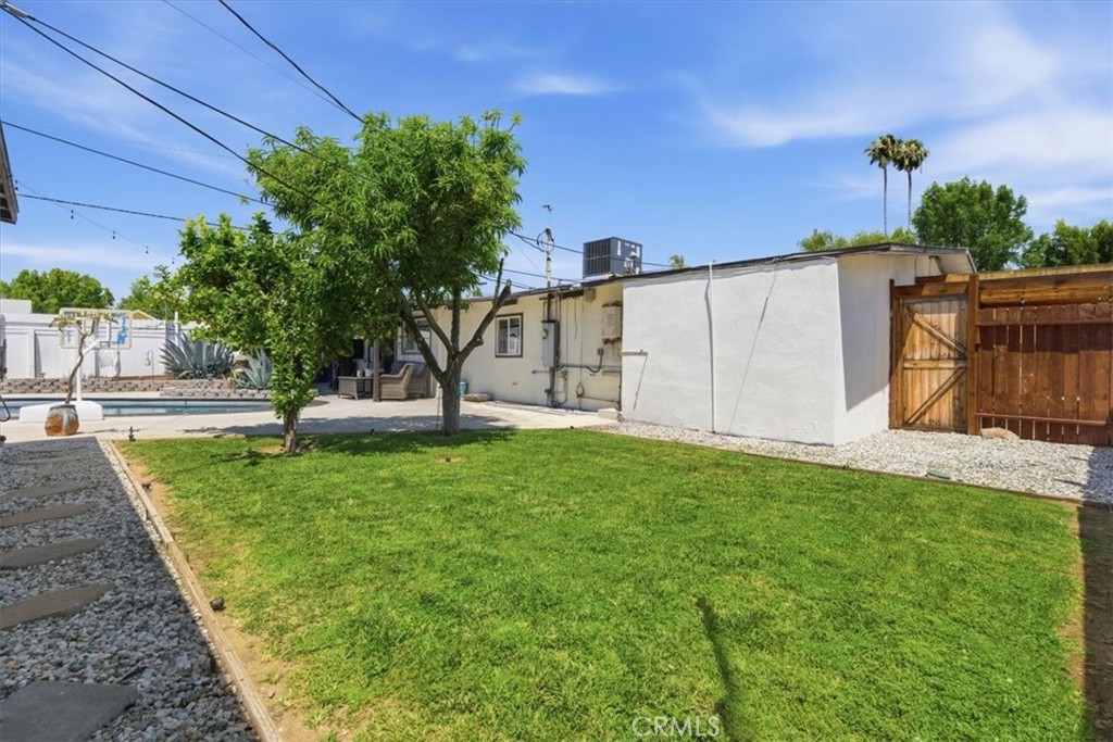 7959 Bothwell Road Reseda, CA 91335 - Photo 40 of 60