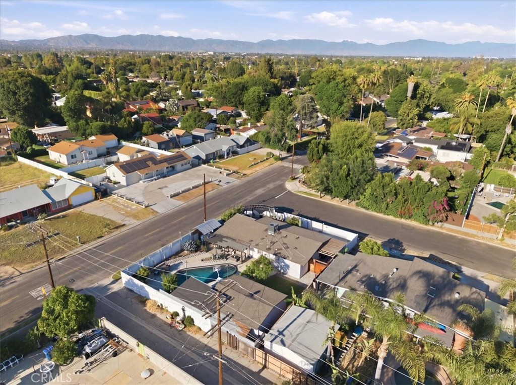 7959 Bothwell Road Reseda, CA 91335 - Photo 50 of 60 an aerial view of multiple house