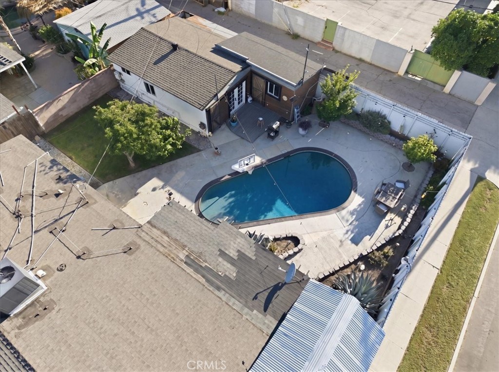 7959 Bothwell Road Reseda, CA 91335 - Photo 59 of 60 an aerial view of a house