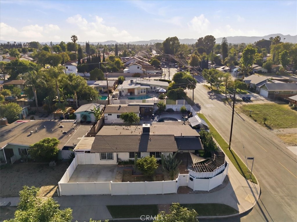 7959 Bothwell Road Reseda, CA 91335 - Photo 6 of 60