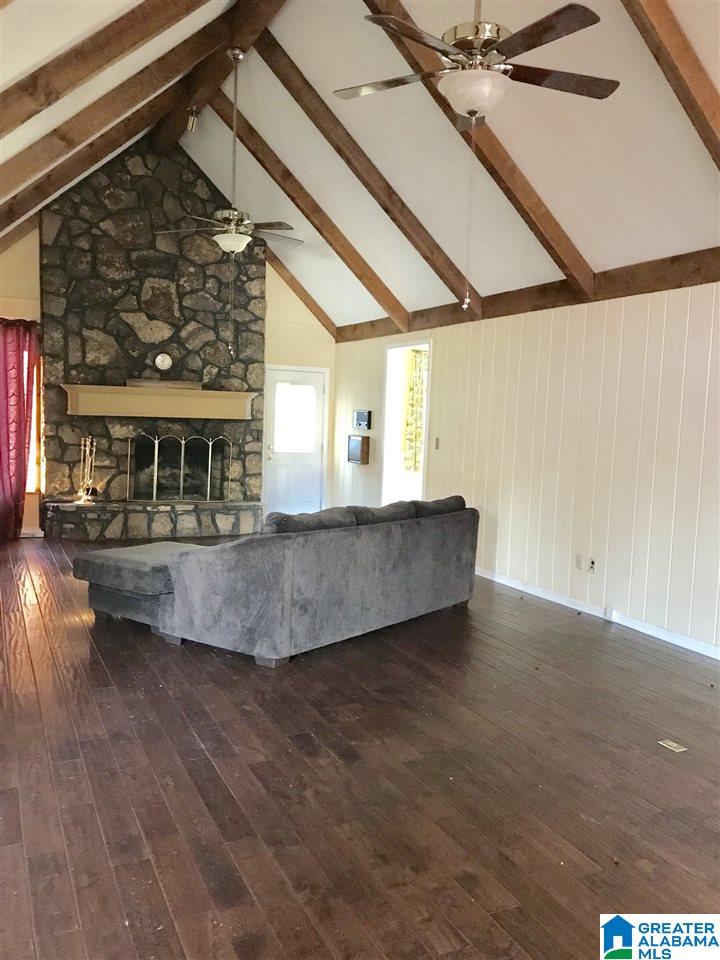 1420 Suncrest Road Bessemer, AL 35020 - Photo 3 of 21