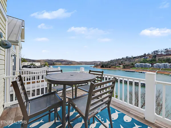 $975,000 | 149 West Deer Village Lane, La Follette, TN 37766