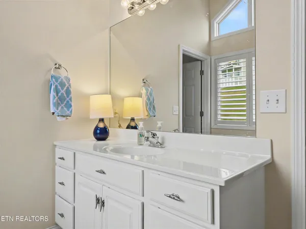 $975,000 | 149 West Deer Village Lane, La Follette, TN 37766