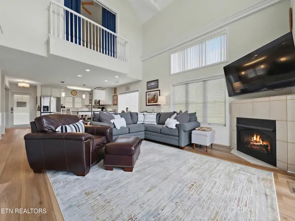 $975,000 | 149 West Deer Village Lane, La Follette, TN 37766