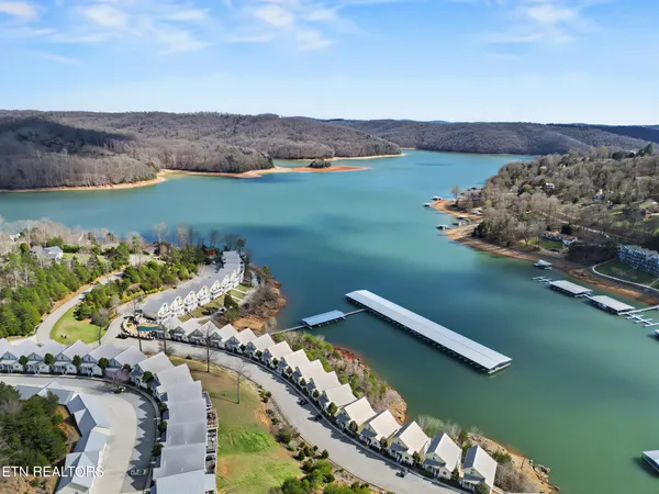 $975,000 | 149 West Deer Village Lane, La Follette, TN 37766