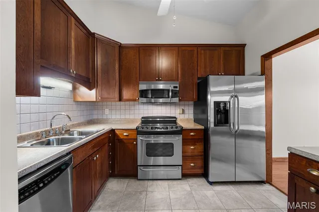 $199,900 | 760 Woodside Trails Drive, Unit 203, Ballwin, MO 63021