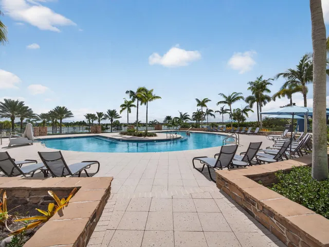 $895,000 | 19655 Split Rail Run, Loxahatchee, FL 33470