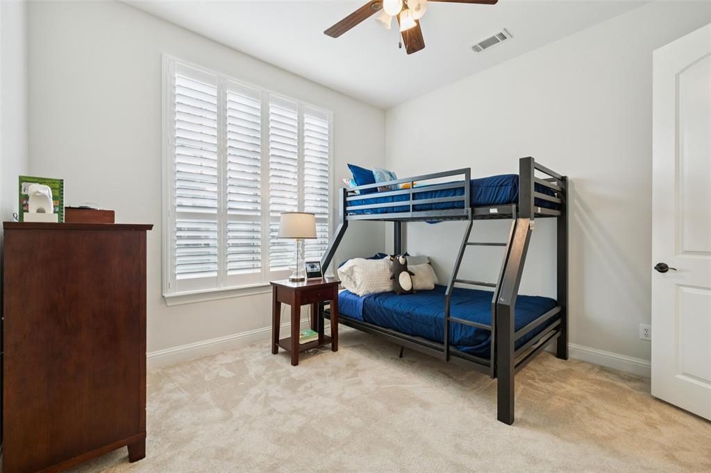 9 Reading Court Trophy Club, TX 76262 - Photo 28 of 40 Downstairs bedroom with jack and jill bath