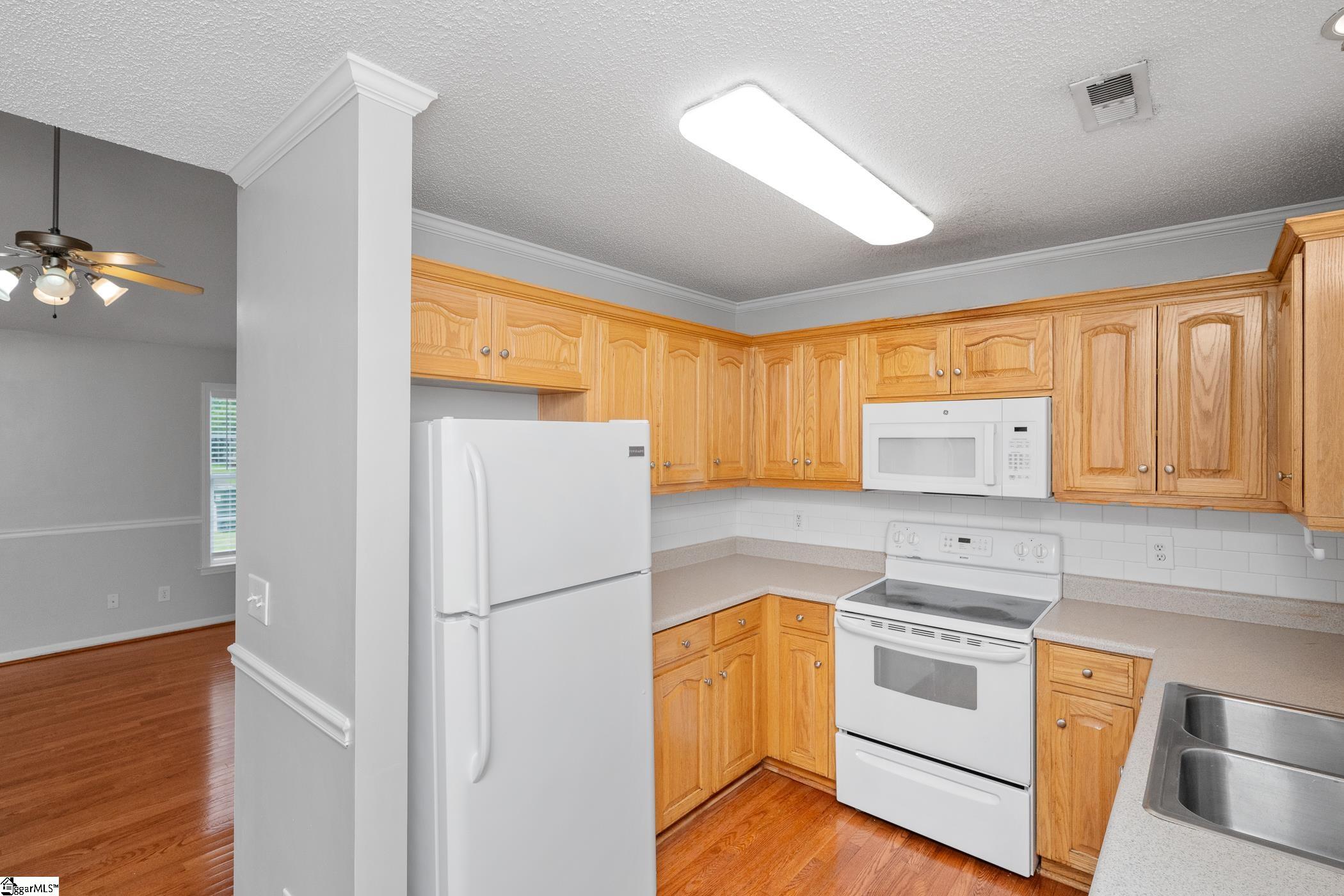 208 Cosmic Court Greer, SC 29651 - Photo 12 of 33 Gallery Image 12