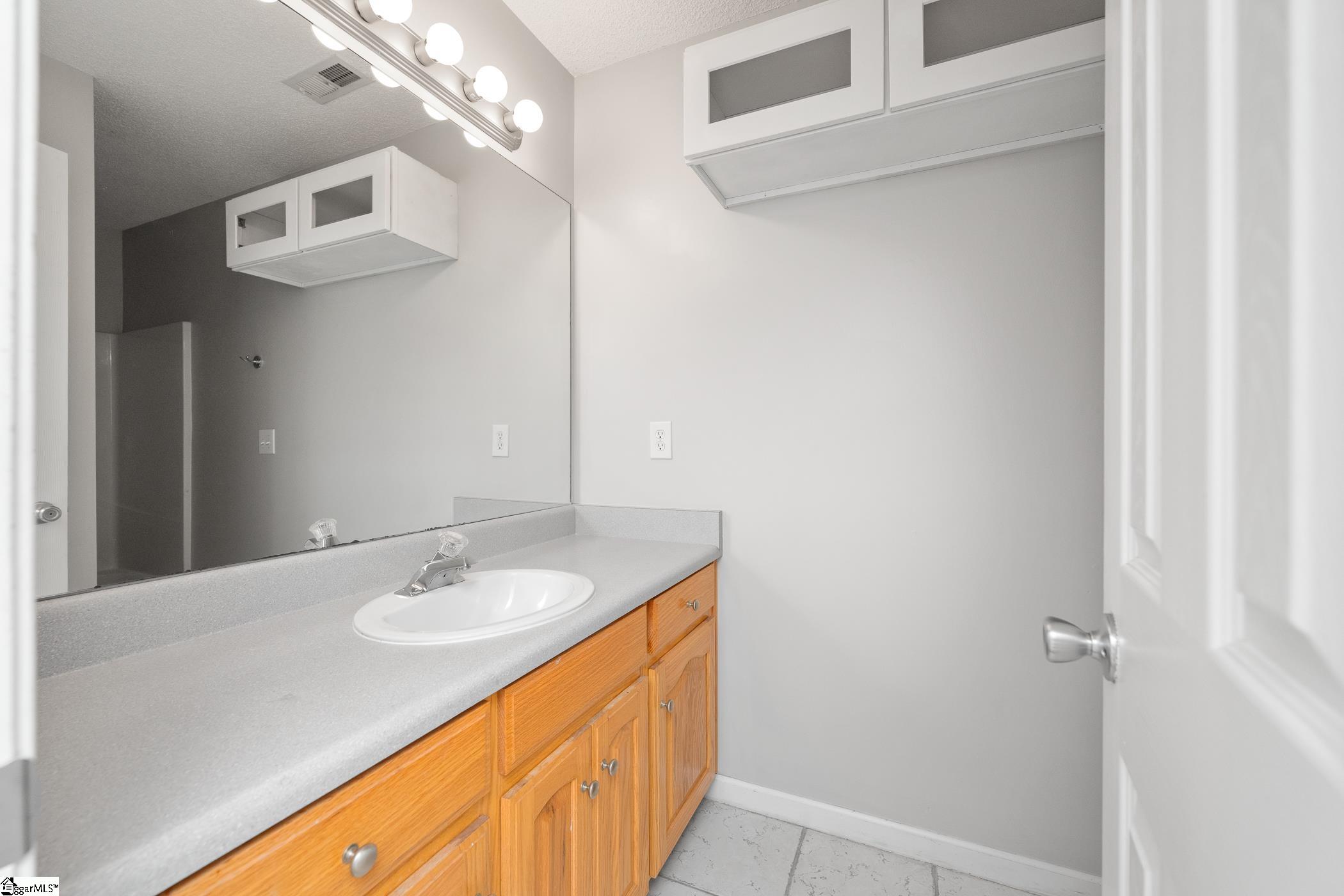 208 Cosmic Court Greer, SC 29651 - Photo 17 of 33 Gallery Image 17
