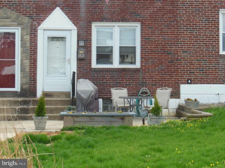 1028 Windsor Road Collingdale, PA 19023 - Photo 2 of 20 Gallery Image 2