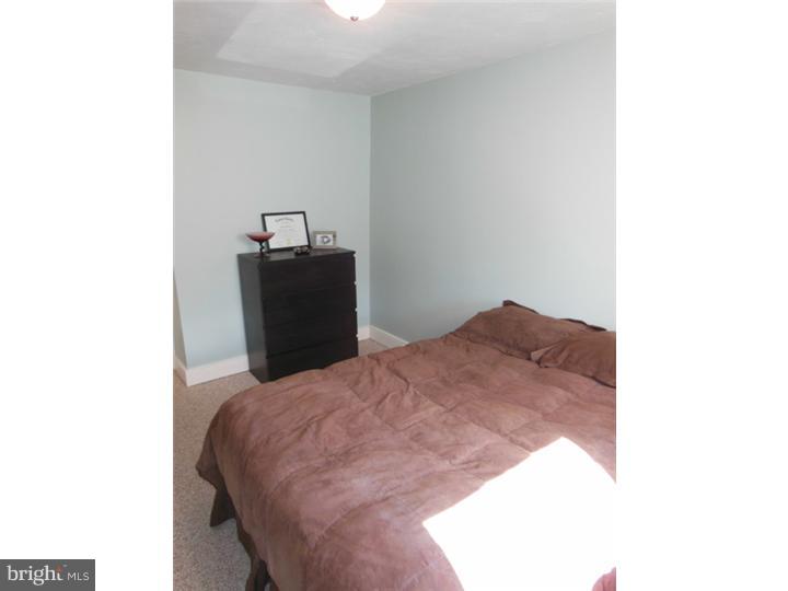1028 Windsor Road Collingdale, PA 19023 - Photo 12 of 20 Gallery Image 12
