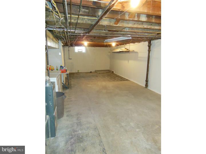 1028 Windsor Road Collingdale, PA 19023 - Photo 18 of 20 Gallery Image 18