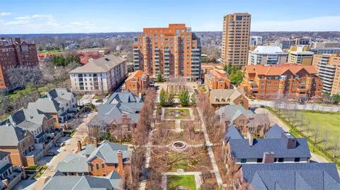 $665,000 | 4950 Central Street, Unit 606, Kansas City, MO 64112