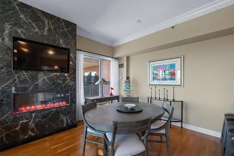 $665,000 | 4950 Central Street, Unit 606, Kansas City, MO 64112