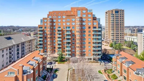 $665,000 | 4950 Central Street, Unit 606, Kansas City, MO 64112