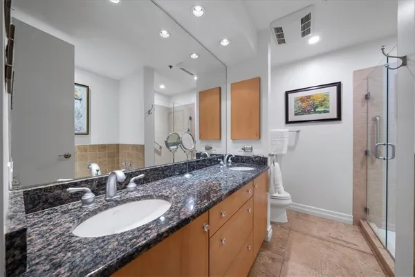 $665,000 | 4950 Central Street, Unit 606, Kansas City, MO 64112