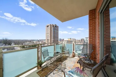 $665,000 | 4950 Central Street, Unit 606, Kansas City, MO 64112