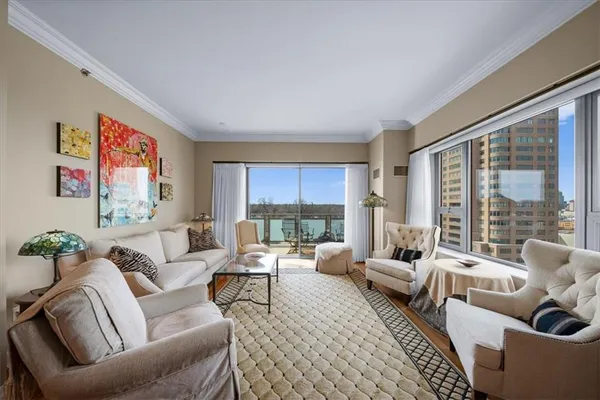 $665,000 | 4950 Central Street, Unit 606, Kansas City, MO 64112