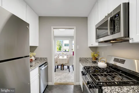 $219,900 | 1830 Columbia Pike, Unit 107, Arlington, VA 22204