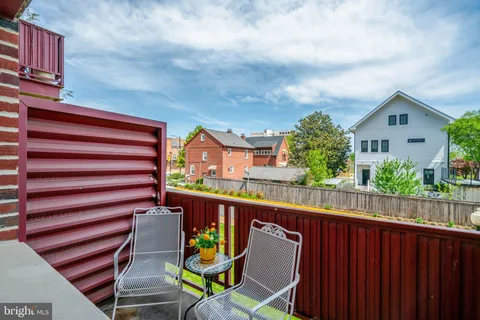 $219,900 | 1830 Columbia Pike, Unit 107, Arlington, VA 22204