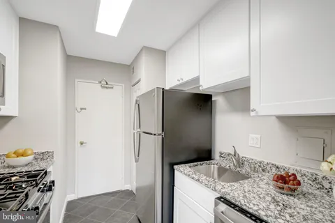 $219,900 | 1830 Columbia Pike, Unit 107, Arlington, VA 22204