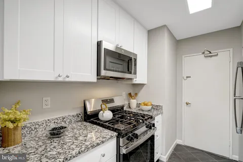 $219,900 | 1830 Columbia Pike, Unit 107, Arlington, VA 22204
