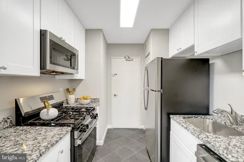 $219,900 | 1830 Columbia Pike, Unit 107, Arlington, VA 22204