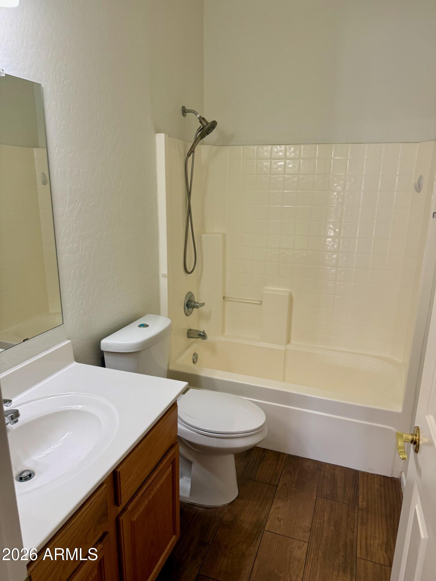 2431 West Carter Road Phoenix, AZ 85041 - Photo 14 of 30 First Floor Bath