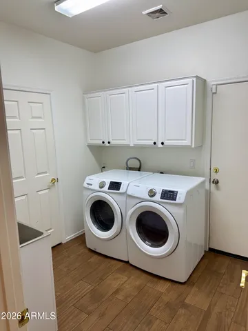 $2,500 | 2431 West Carter Road, Phoenix, AZ 85041