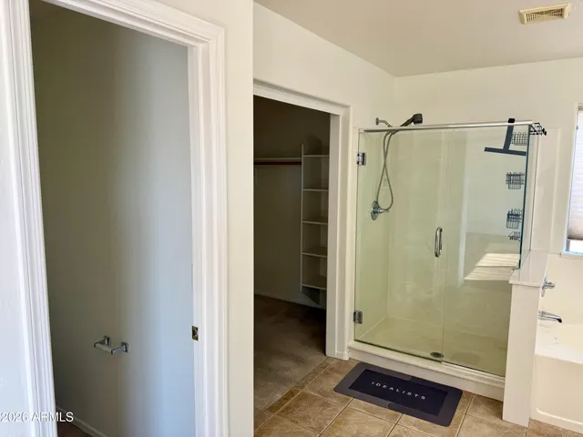 $2,500 | 2431 West Carter Road, Phoenix, AZ 85041