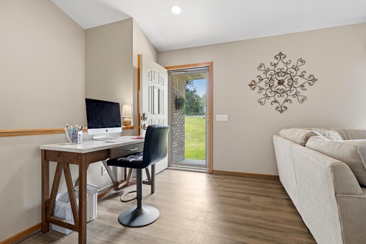 10862 Silver Lake Road South Lyon, MI 48178 - Photo 6 of 52 10682 Silver Lake-88 Large