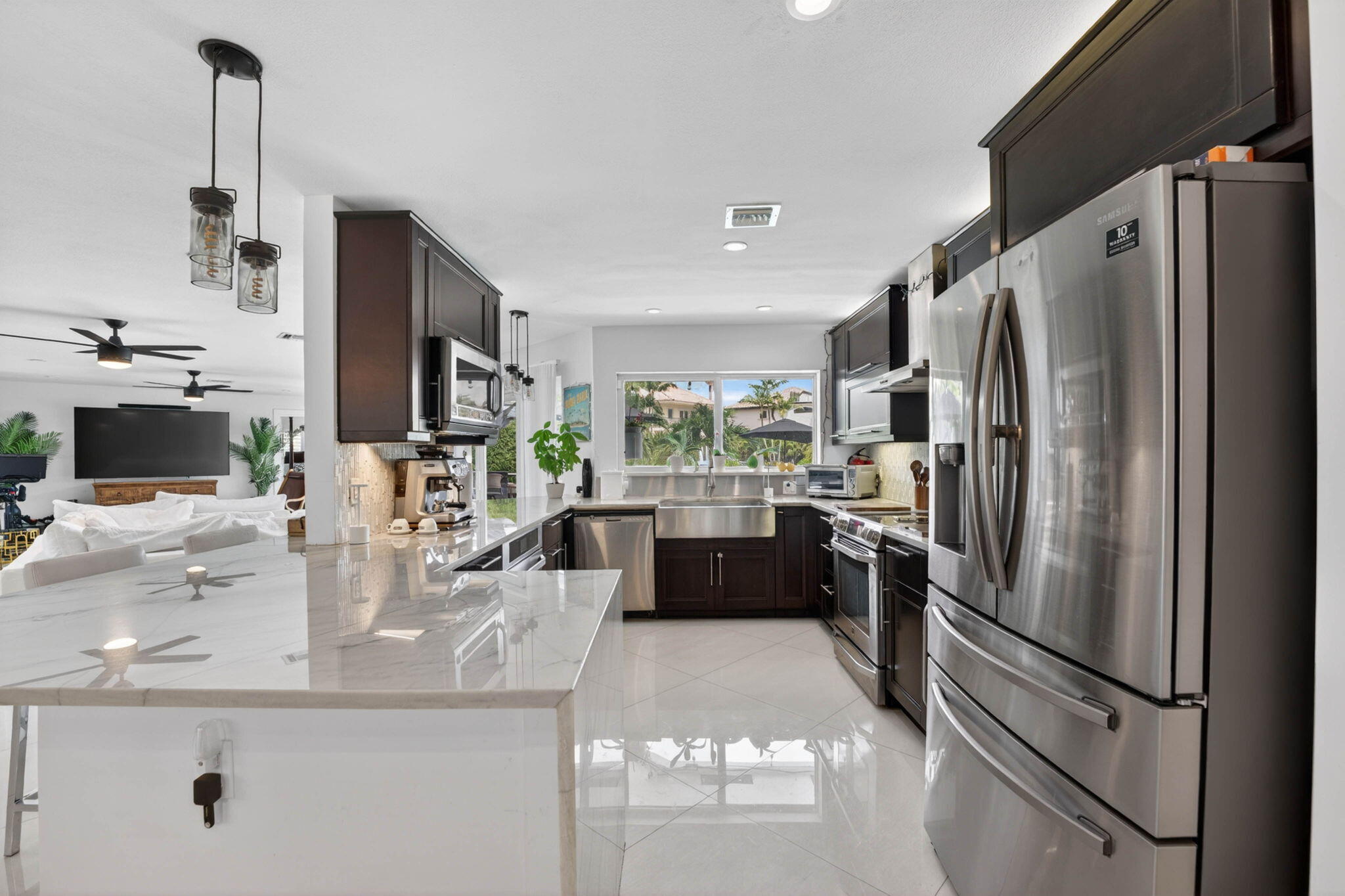 2375 Southeast 8th Street Pompano Beach, FL 33062 - Photo 13 of 45 22-web-or-mls-DSC08865-Edit