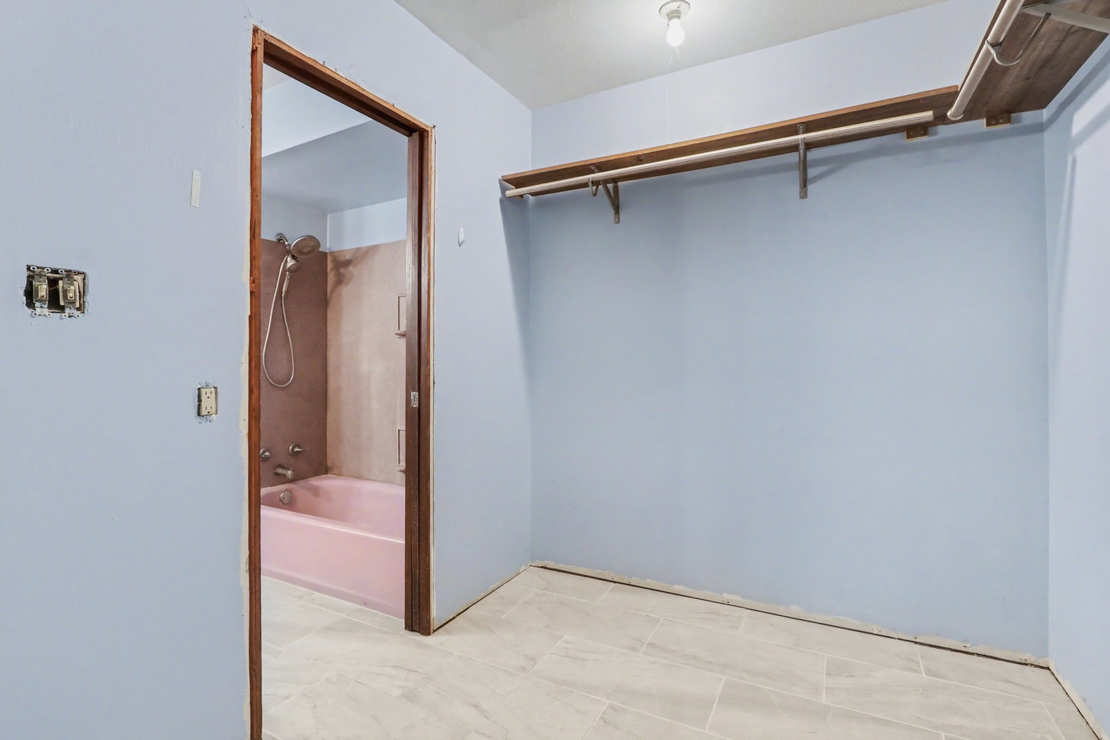 24304 South Frontage Road West Channahon, IL 60410 - Photo 14 of 26 a view of closet