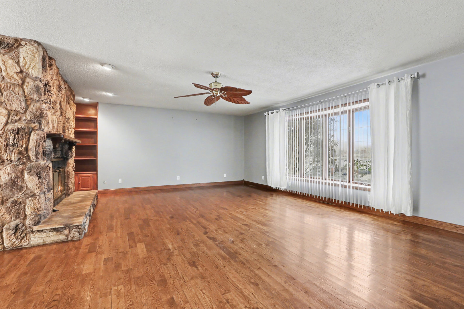 24304 South Frontage Road West Channahon, IL 60410 - Photo 6 of 26 a view of an empty room with a window