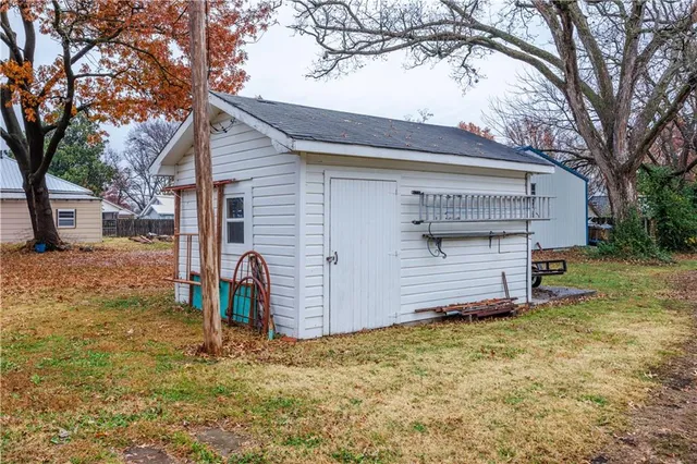 $135,000 | 516 North 8th Street, Neodesha, KS 66757