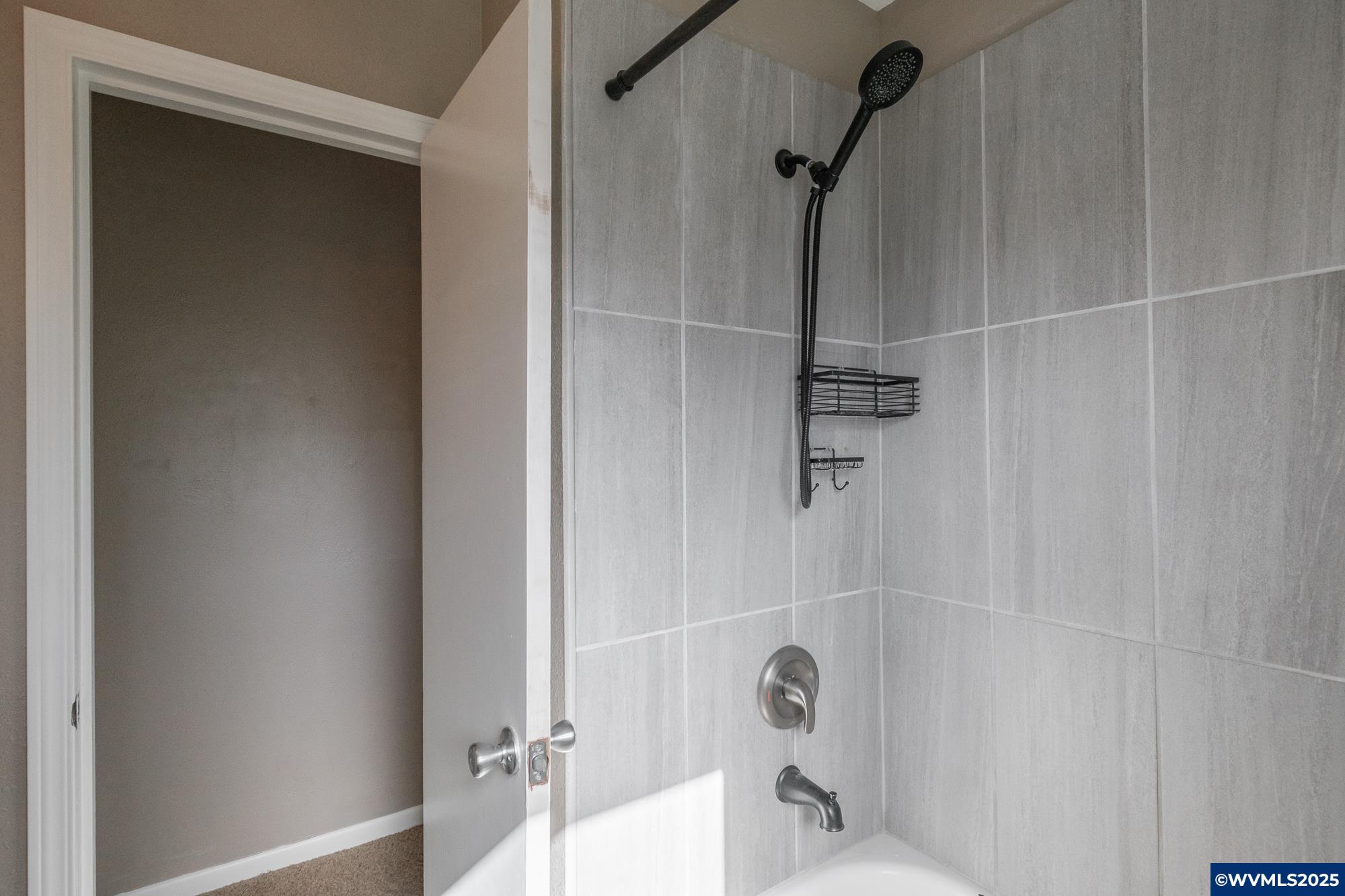 1812 Baxter Road Salem, OR 97306 - Photo 32 of 41 Gallery Image 32