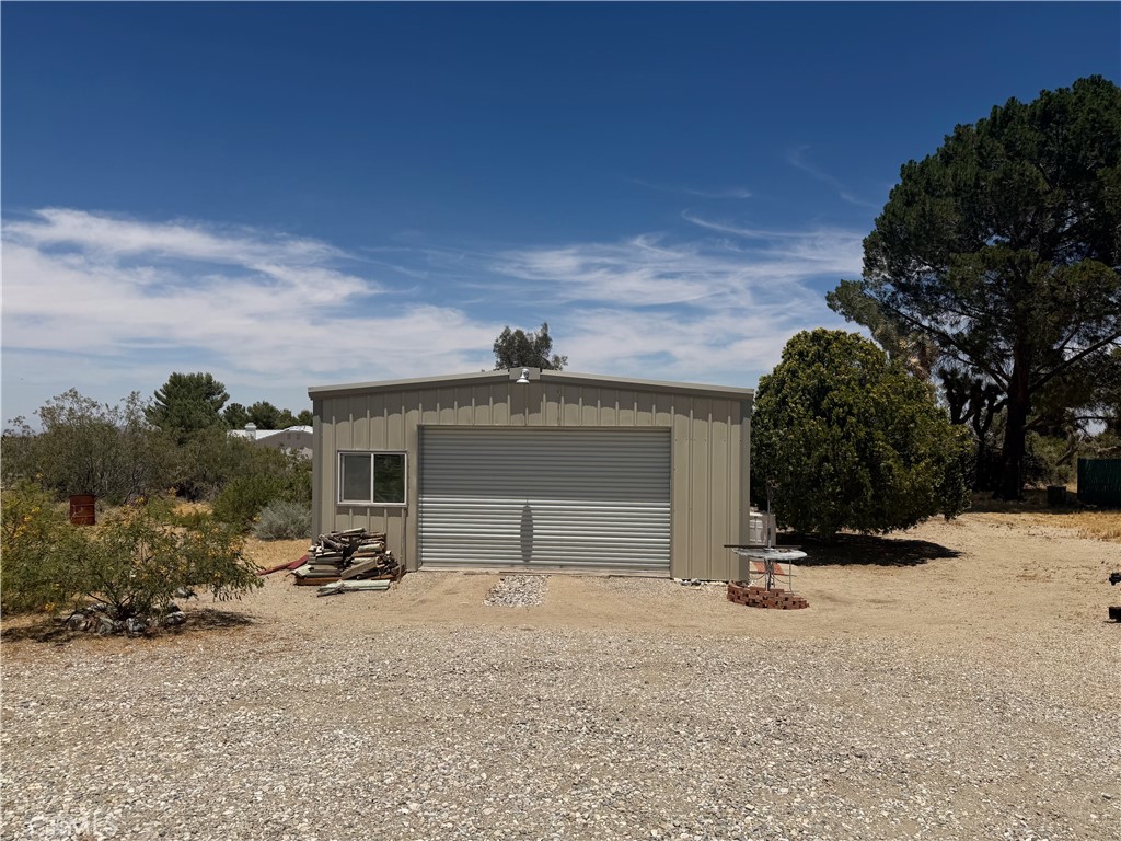 11471 Alta Vista Road Pinon Hills, CA 92372 - Photo 5 of 36
