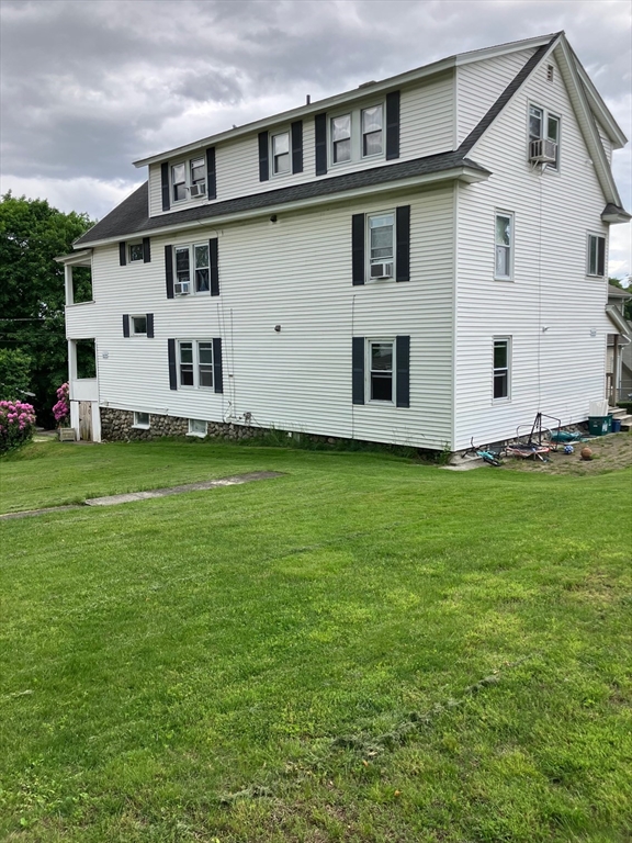 4 Loring Street, Unit 1 Worcester, MA 01606 - Photo 4 of 17