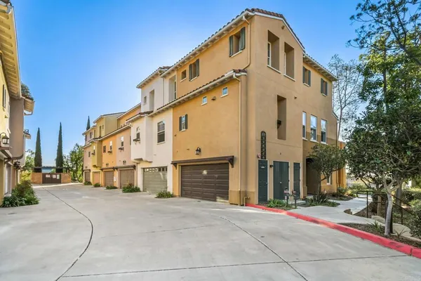 $680,000 | 2228 Huntington Point Road, Unit 51, Chula Vista, CA 91914