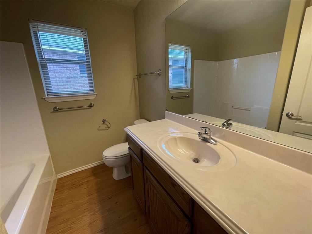 705 Rambling Court Granbury, TX 76049 - Photo 6 of 16