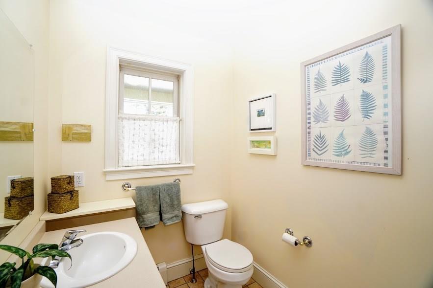 80-82 Echo Road Brunswick, ME 04011 - Photo 16 of 27 Unit 2: 1st floor bathroom.