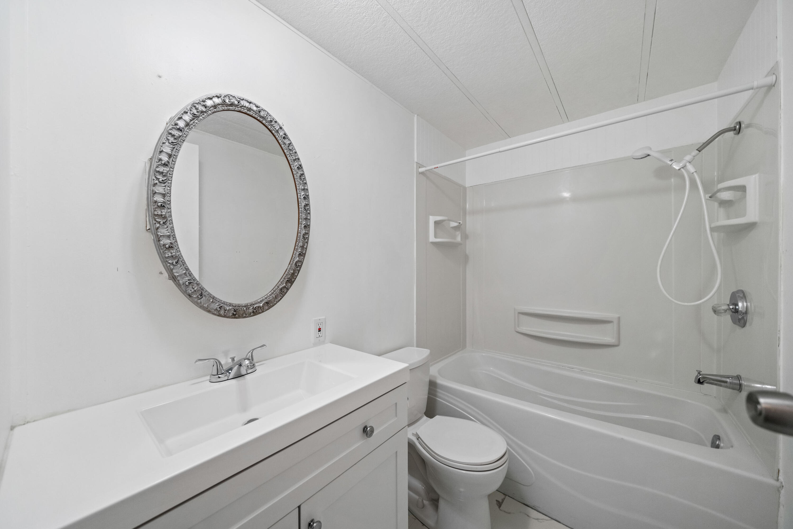 19366 Flintstone Road Redding, CA 96003 - Photo 34 of 91 IMG-34
