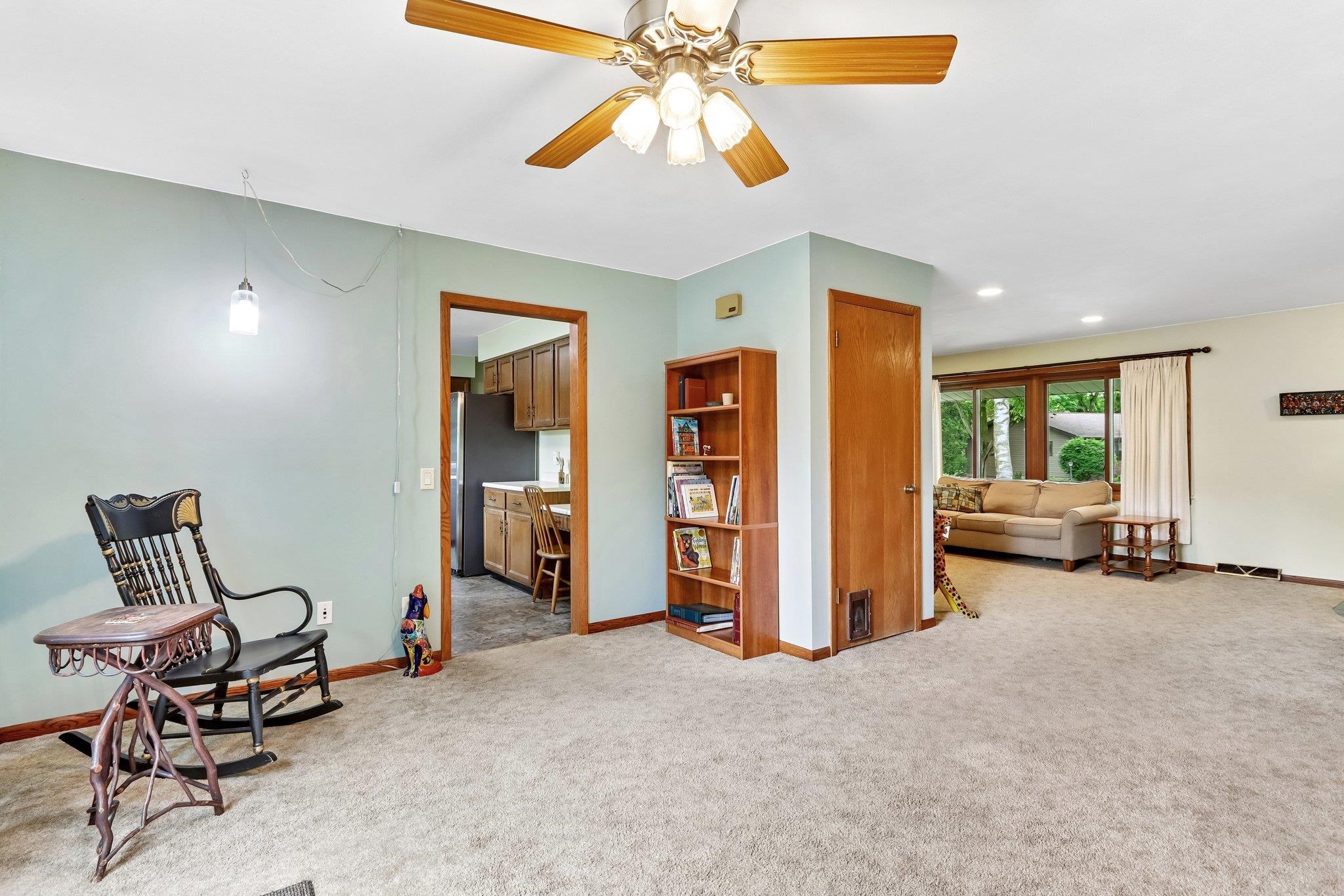 318 Oldfield Road Madison, WI 53717 - Photo 7 of 25