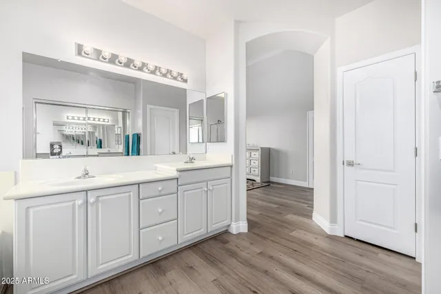 $1,099,900 | 21134 North 69th Drive, Glendale, AZ 85308