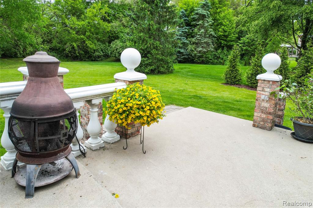 1036 Bembridge Drive Rochester Hills, MI 48307 - Photo 46 of 54